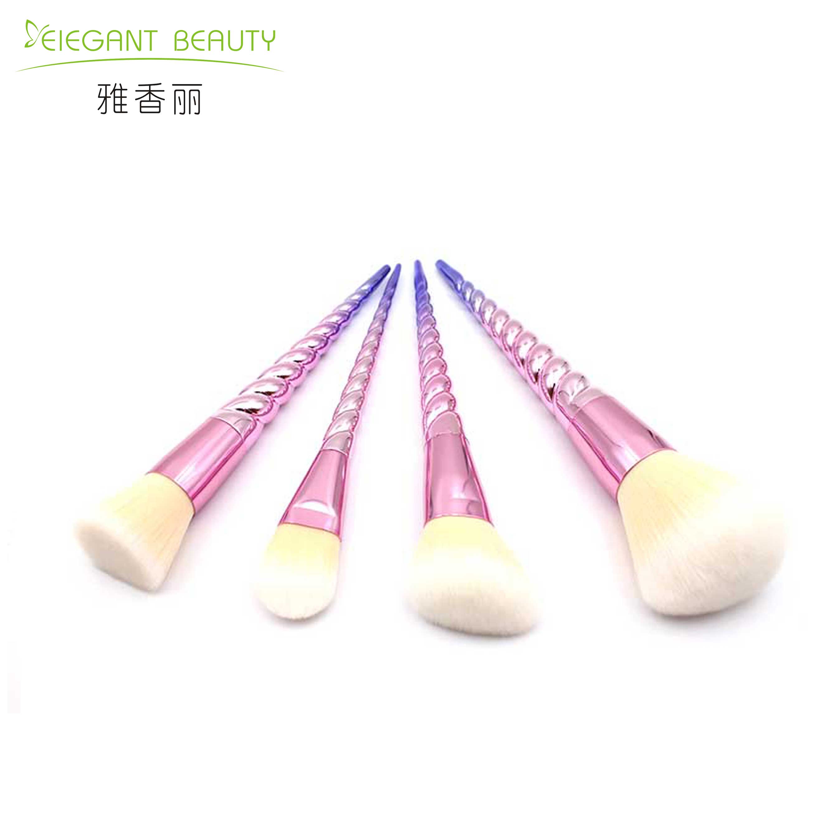 一套化妝刷可以用幾年？